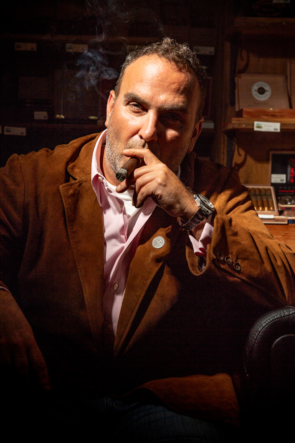 Jorge Armenteros, Tobacconist University