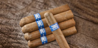 Southern Draw Cigars Hands 300 Connecticut
