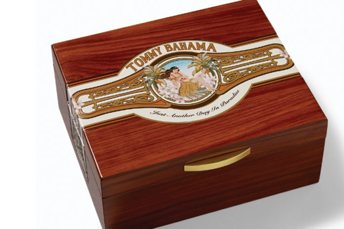 Tommy Bahama Hula Girl Humidor