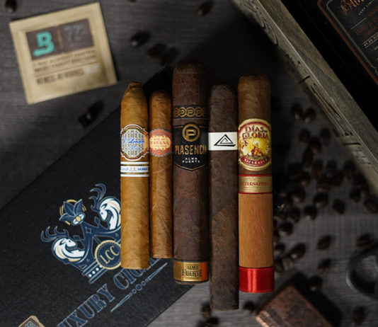 Luxury Cigar Club | Cigar Subscription Boxes